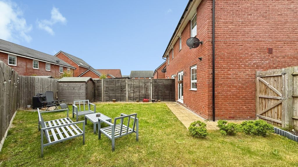 Property photo 2 of 14 Garden