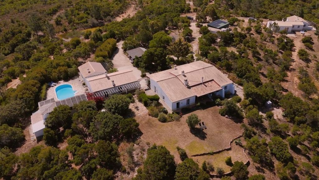 Property photo 2 of 37