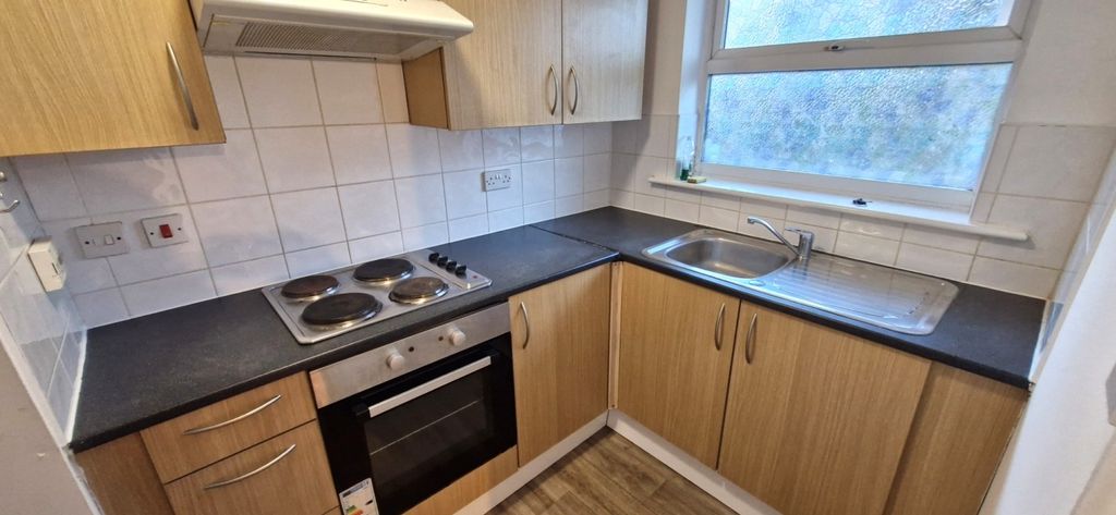 Property photo 3 of 8 20260102_124429_Resized