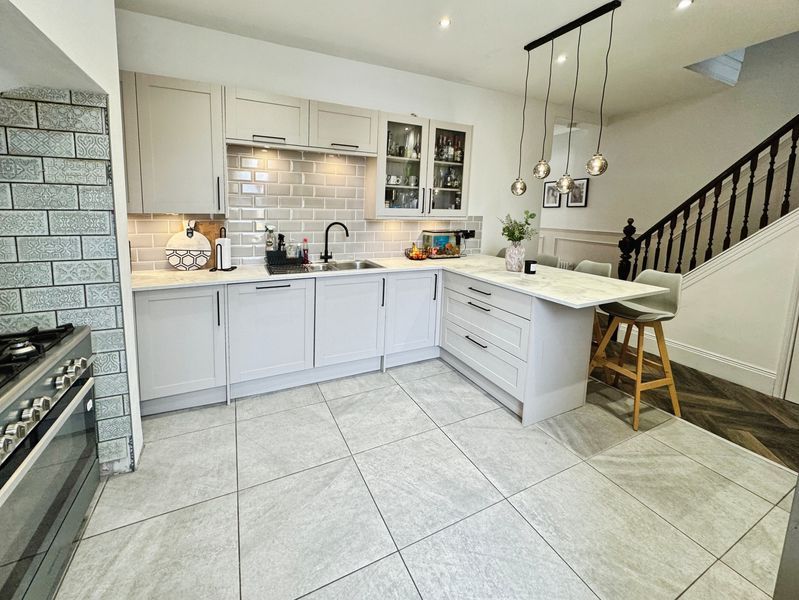 Property photo 2 of 13 Photo 8