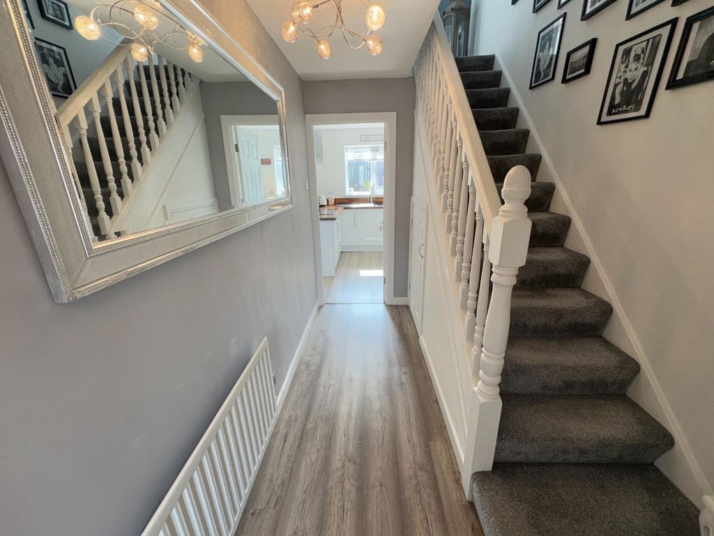 Property photo 2 of 30 Hall