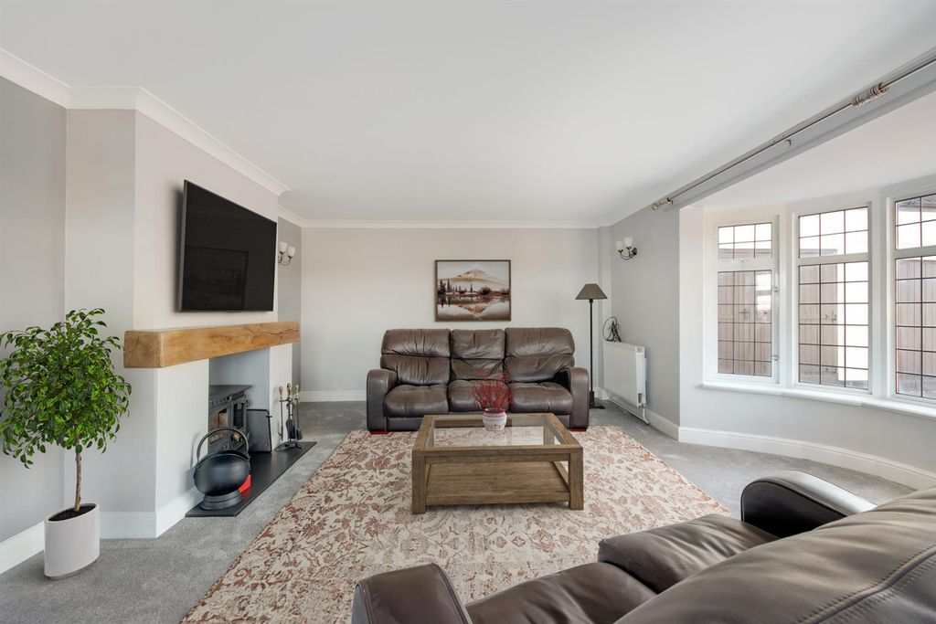 Property photo 3 of 24 3B - Sitting Room.Jpg