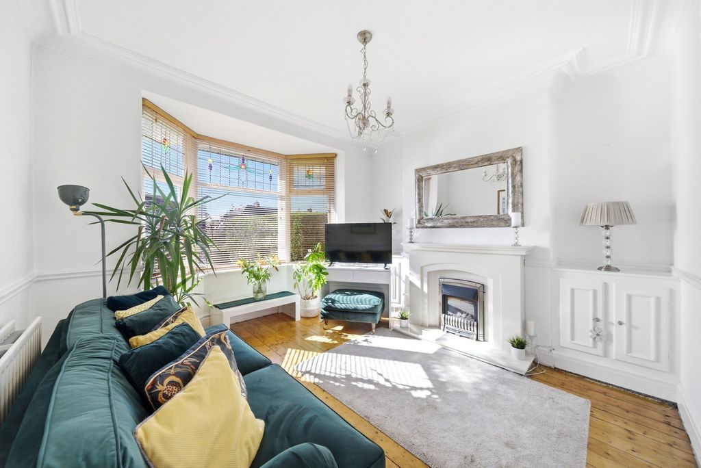 Property photo 2 of 47