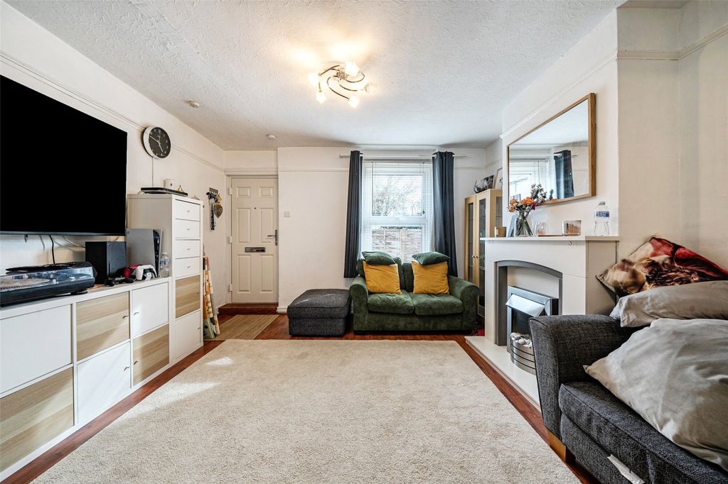 Property photo 2 of 24 Reception