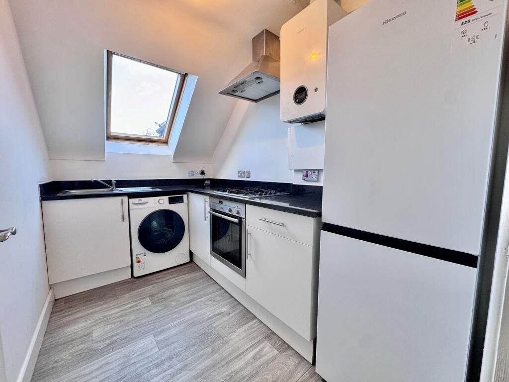 Property photo 2 of 6 Kitchen