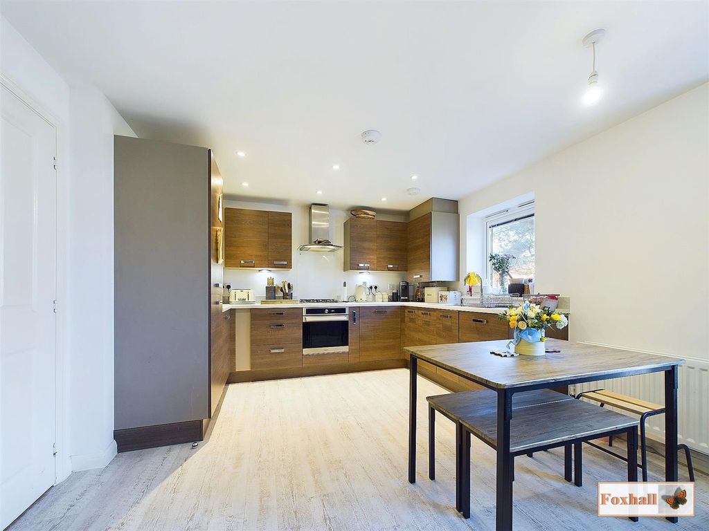 Property photo 3 of 16 Lounge / Dining Room / Kitchen