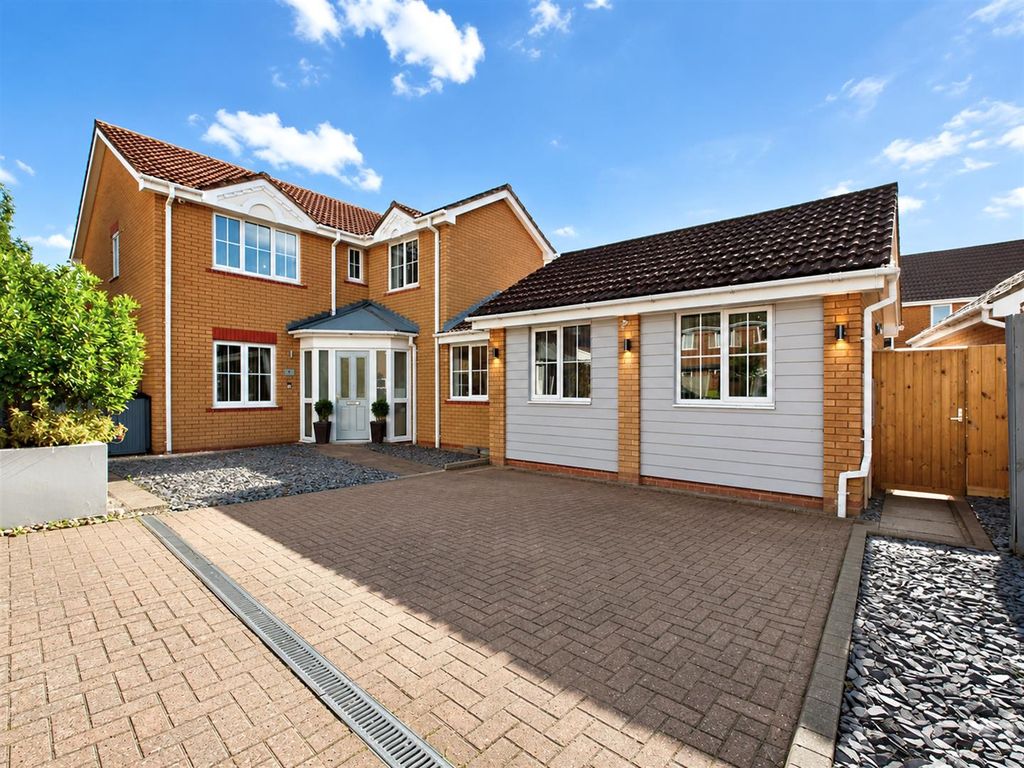 Property photo 1 of 37 c55030cd-A3F6-43d6-8Bc6-Eb2Fadc810Bc.Png