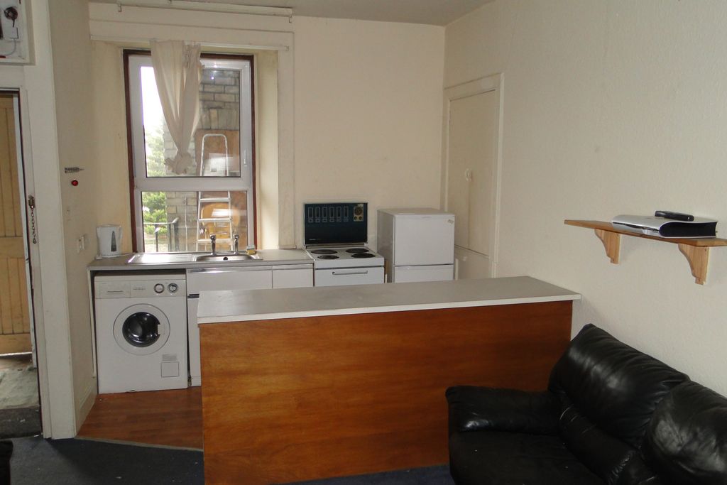 Property photo 2 of 7 Gallery