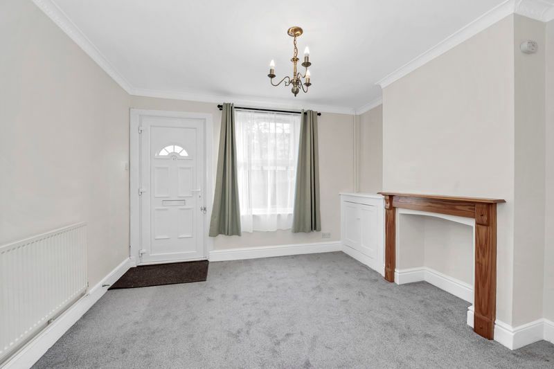 Property photo 2 of 14 Sitting Room