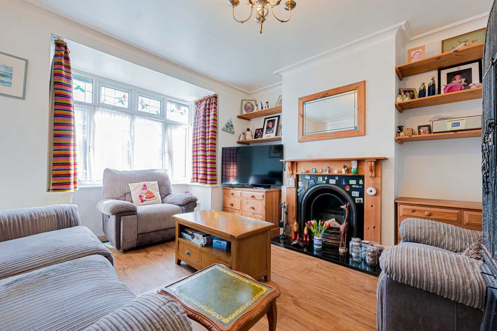 Property photo 2 of 16