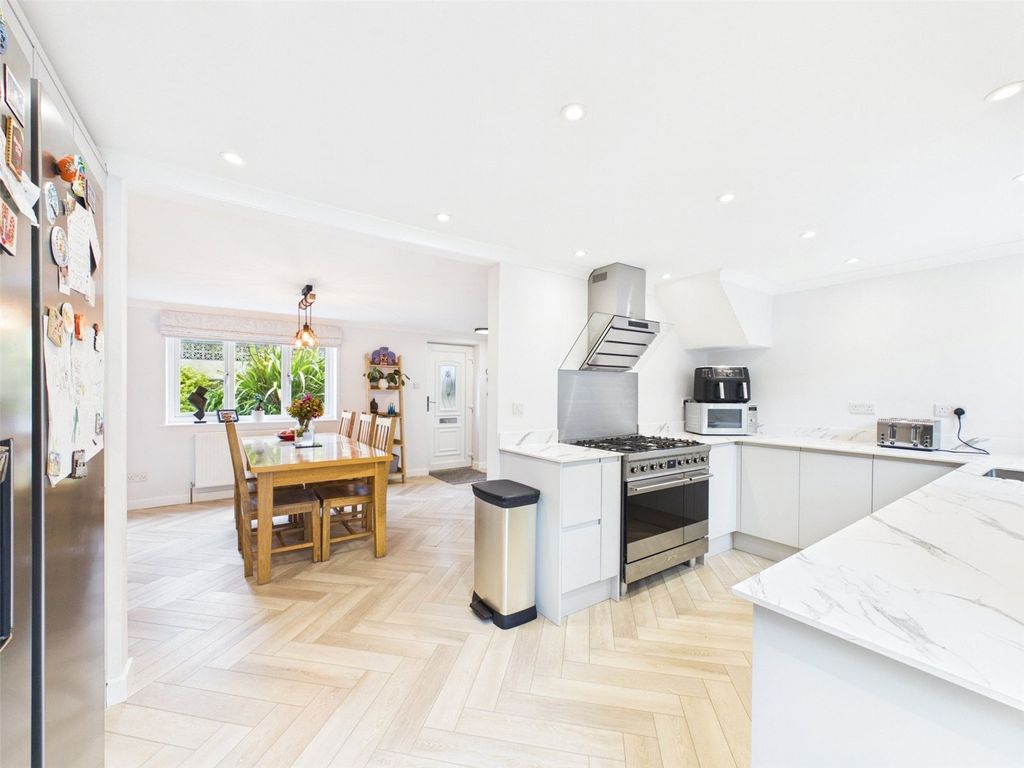 Property photo 3 of 17 Kitchen Dining