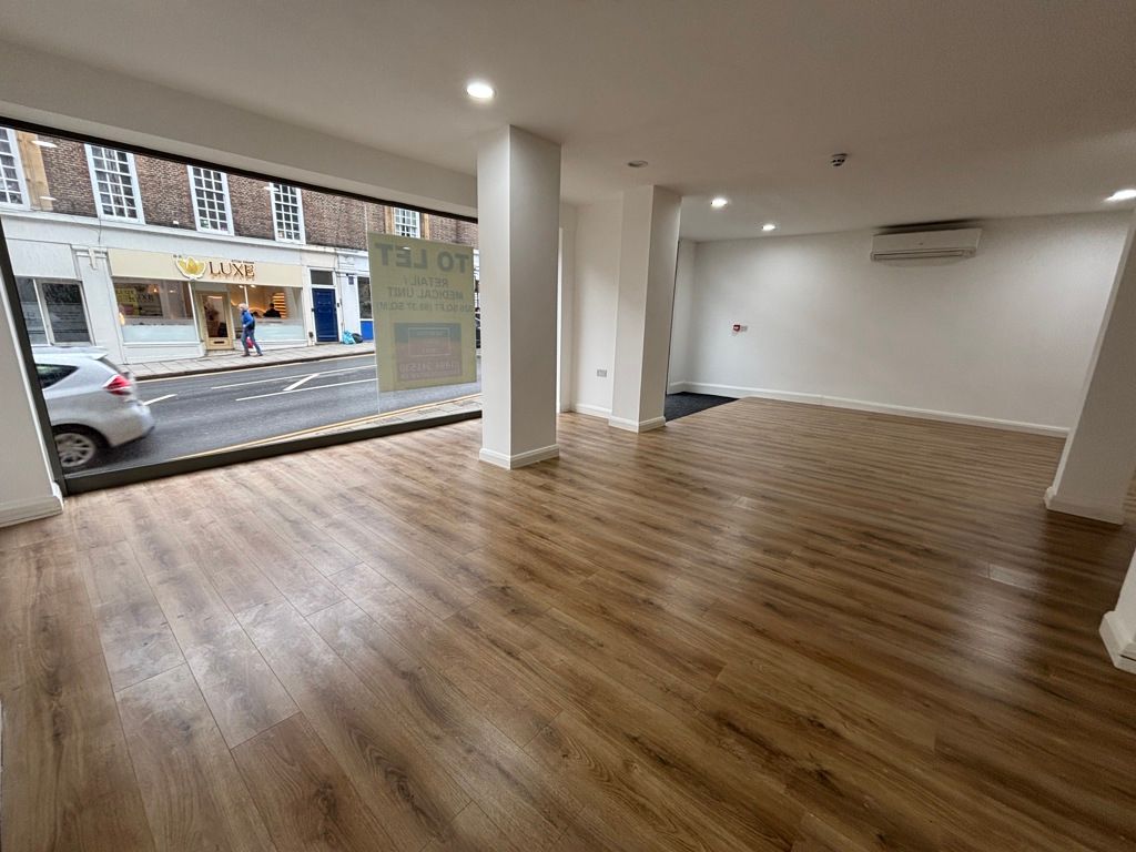 Property photo 3 of 12 Photo 6