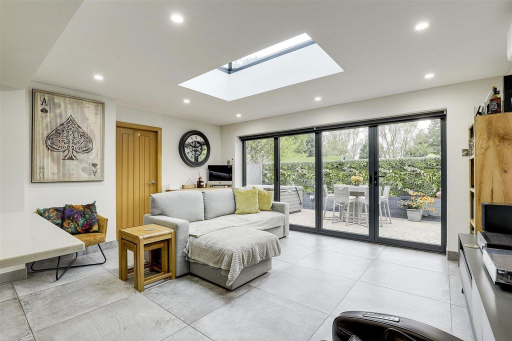 Additional image 8 of 4 bed detached house for saleCheriton Drive, Ilkeston DE7