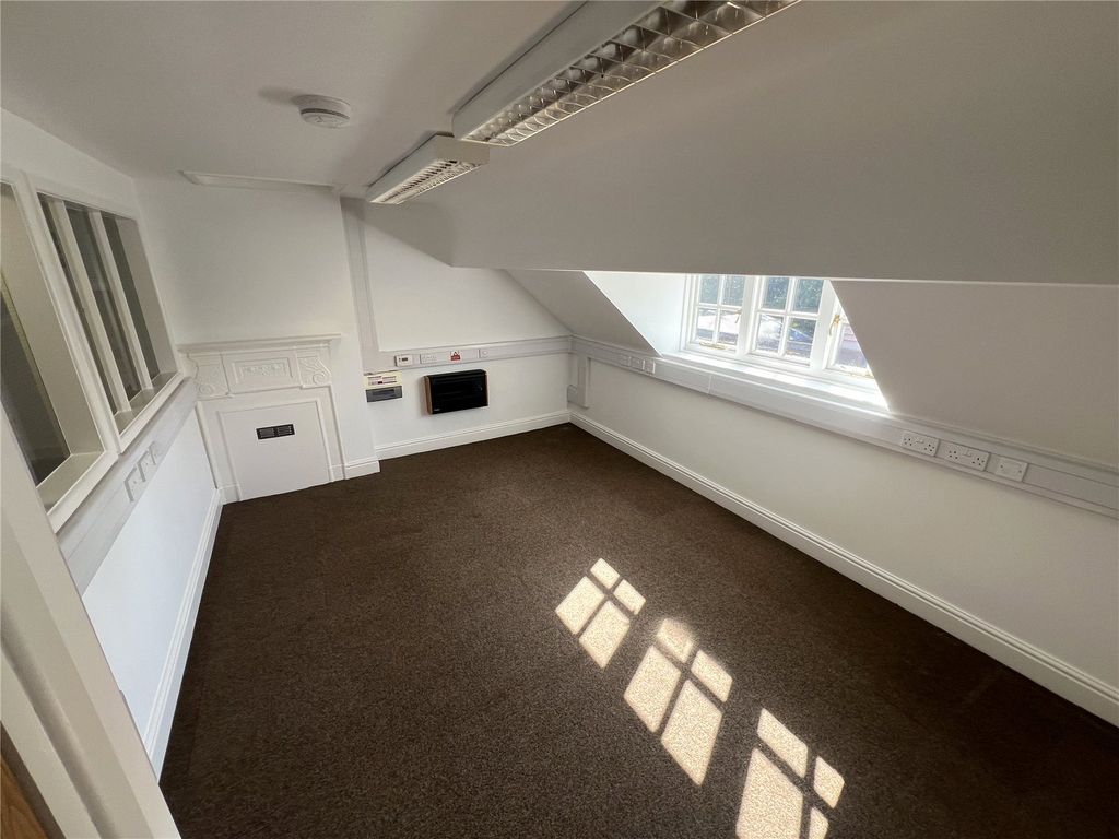 Property photo 2 of 7 Picture No. 05