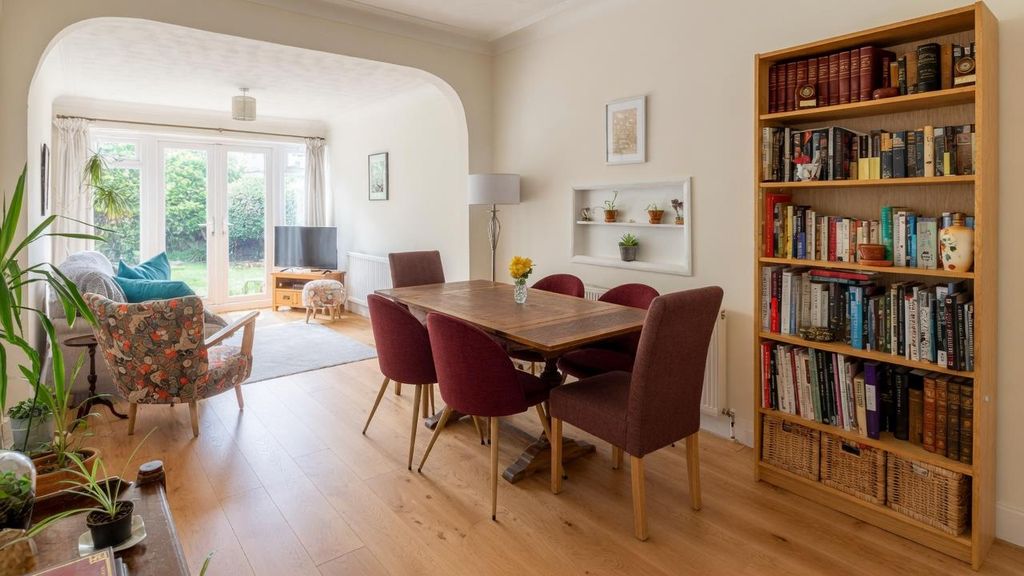 Property photo 2 of 14 Dining Room
