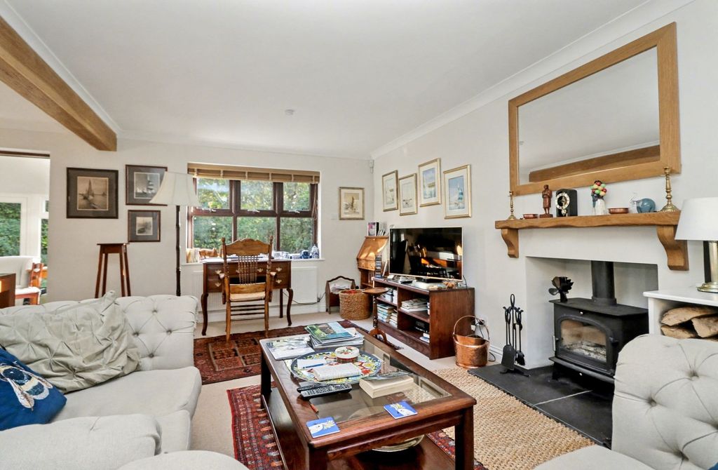 Property photo 2 of 24