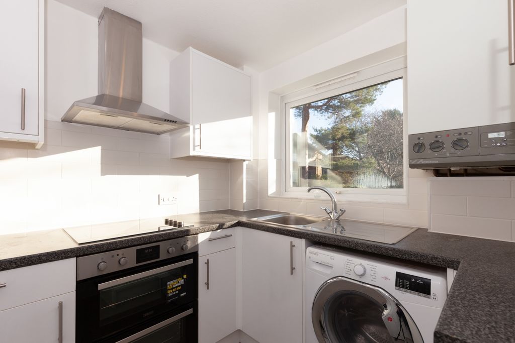 Property photo 3 of 9 178907