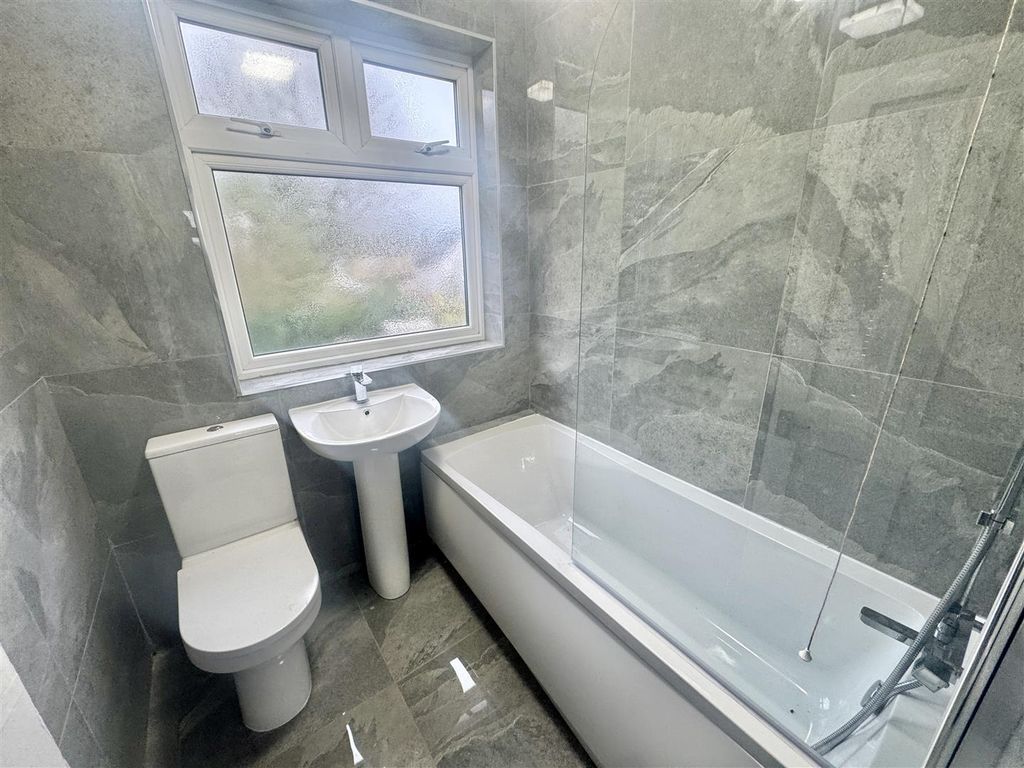 Property photo 3 of 8 Img_6008.Jpg