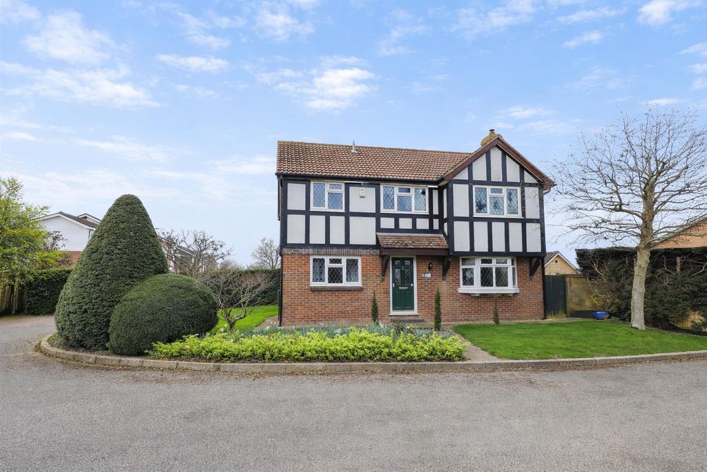 Property photo 1 of 22 40 Forge Close - Front Shot Main.Png