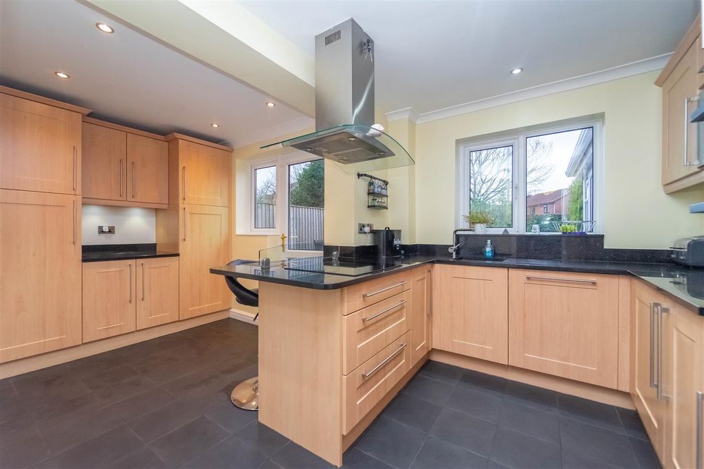 Property photo 2 of 40 2.Jpg