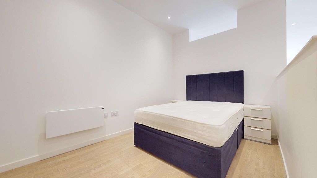 Property photo 3 of 12 Bedroom