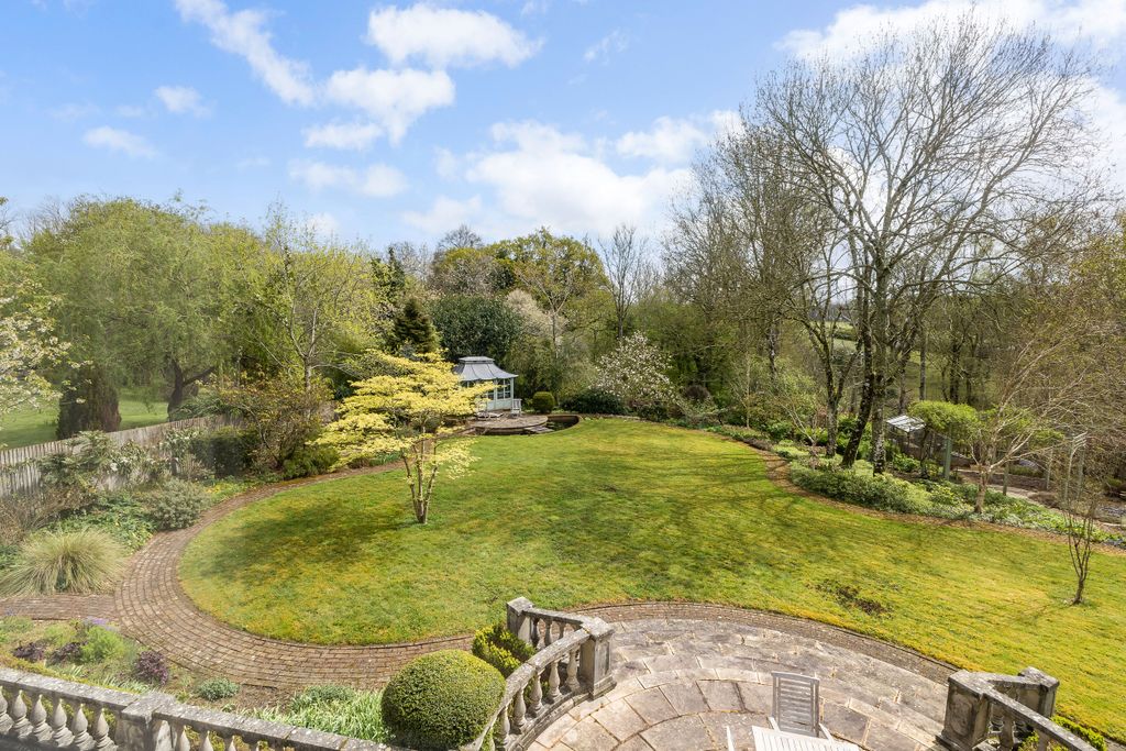 Property photo 3 of 24
