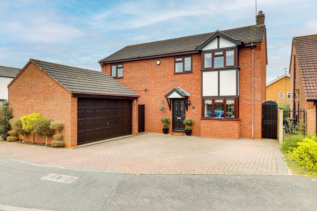 Property photo 1 of 29