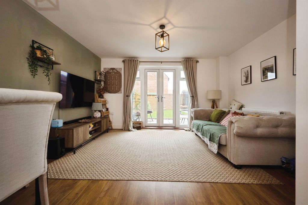 Property photo 3 of 19