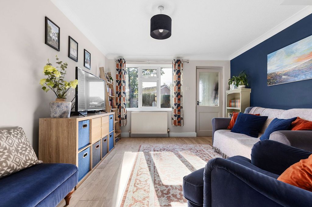 Property photo 3 of 15