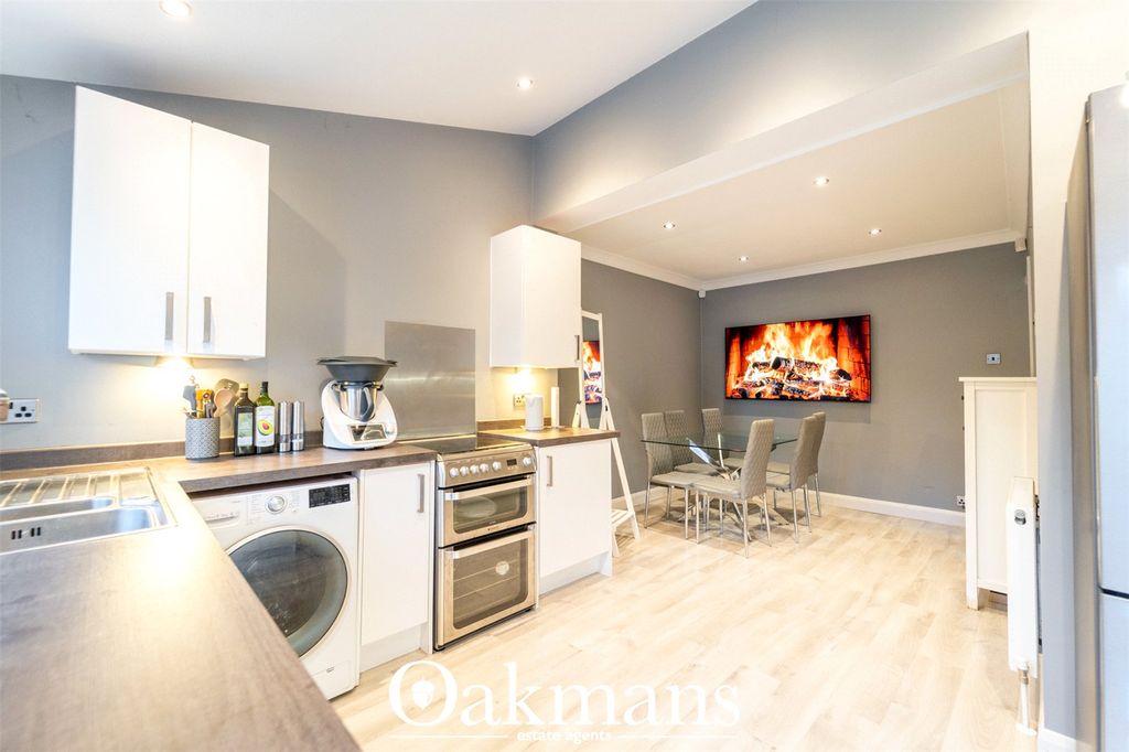 Property photo 2 of 26 Picture No. 14