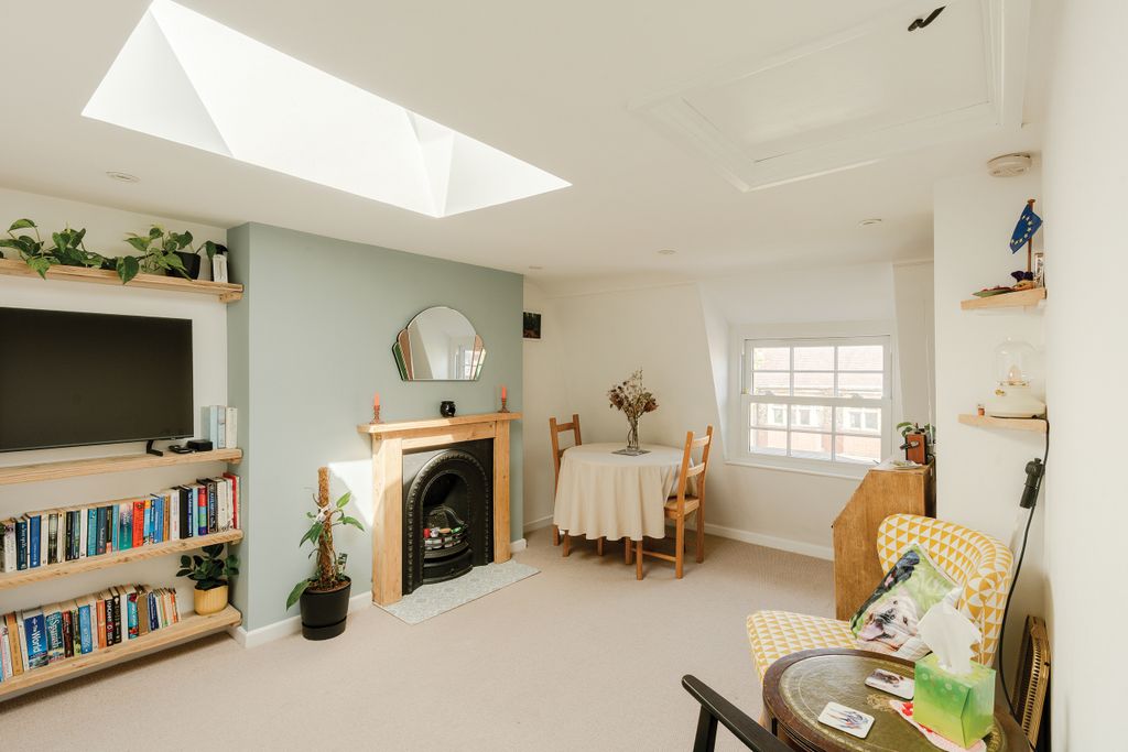 Property photo 1 of 10 1