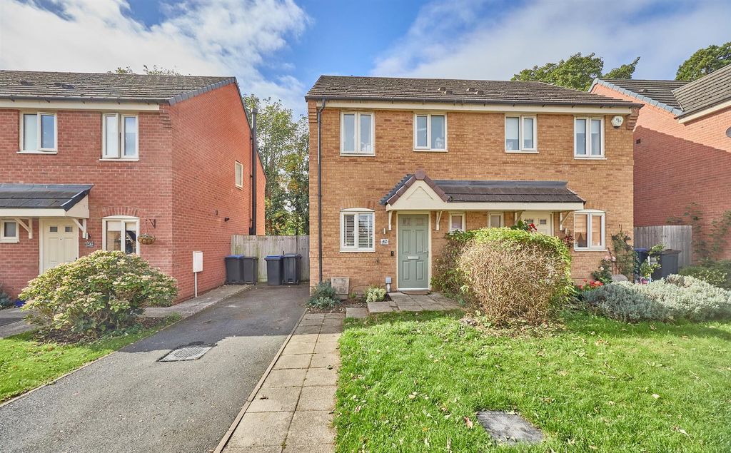 Property photo 1 of 13 42 Convent Drive Sg 13.Jpg