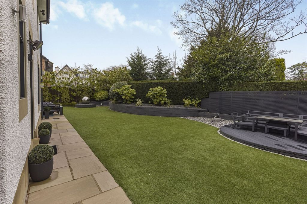 Property photo 3 of 22 Outside