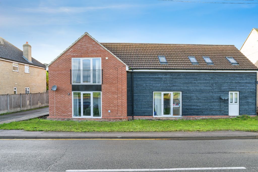 Property photo 1 of 9