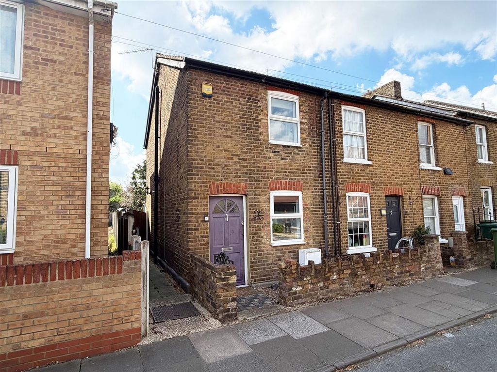 Property photo 1 of 10 Lr Ext2.Jpg