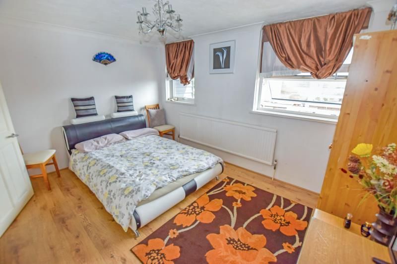 Property photo 1 of 2