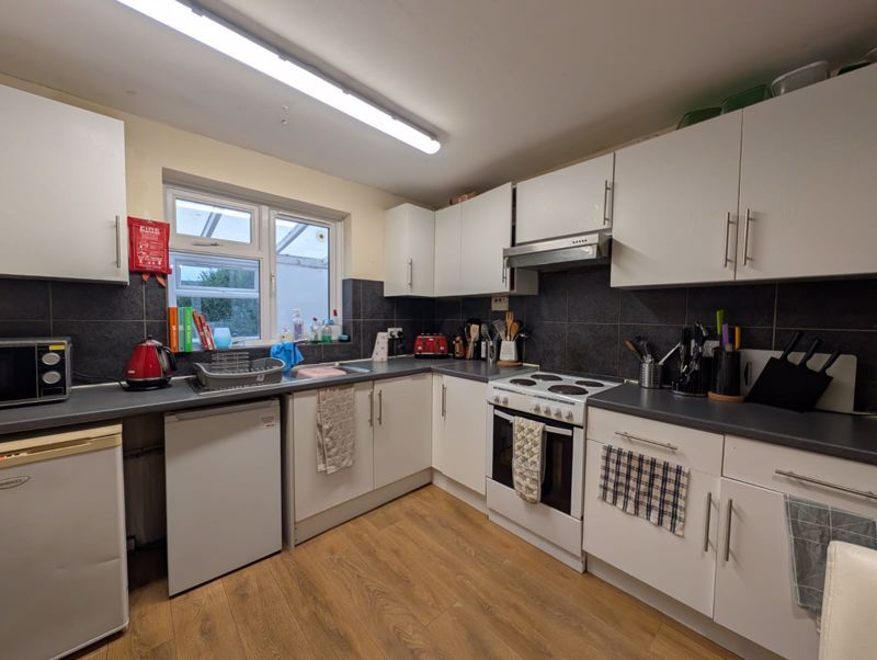 Property photo 2 of 9 Photo 1