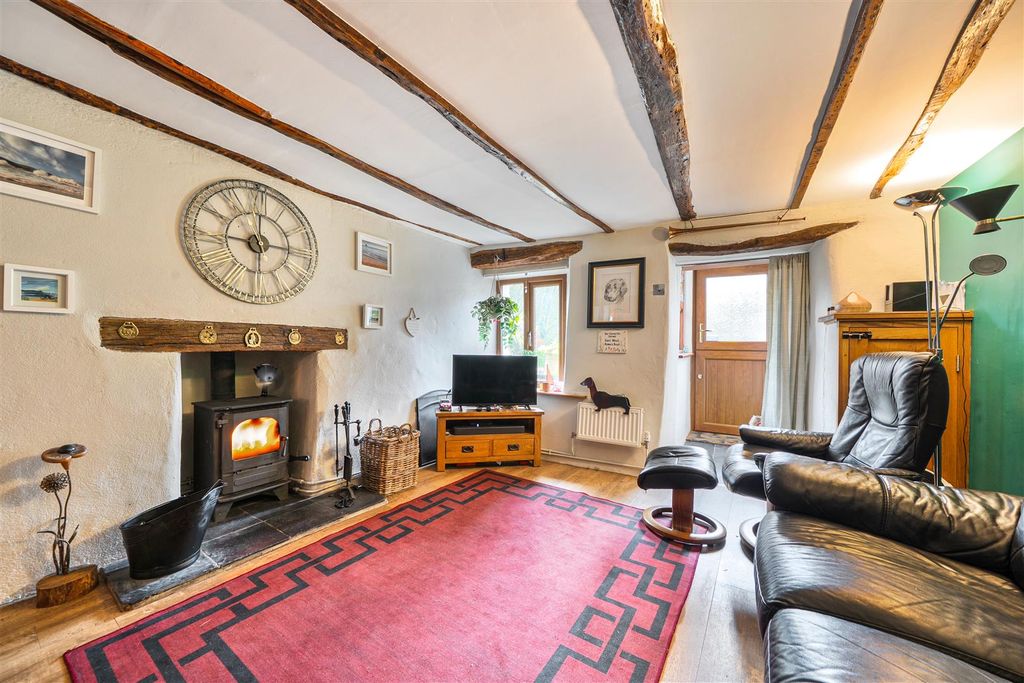 Property photo 2 of 23 Ivy Cottages Sitting Room.Jpg