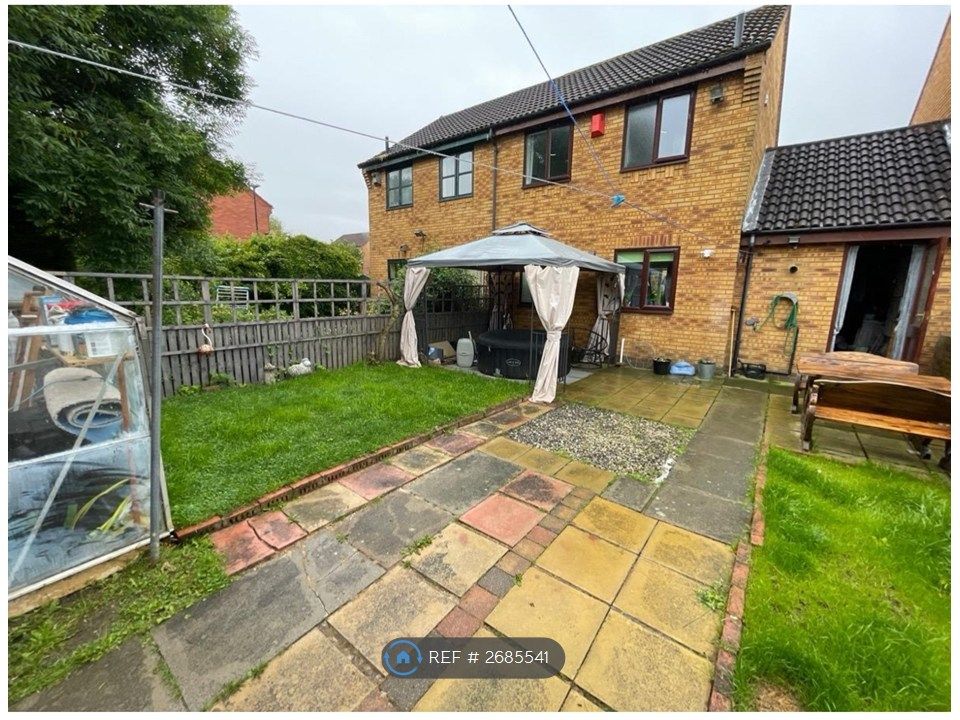 Property photo 1 of 9