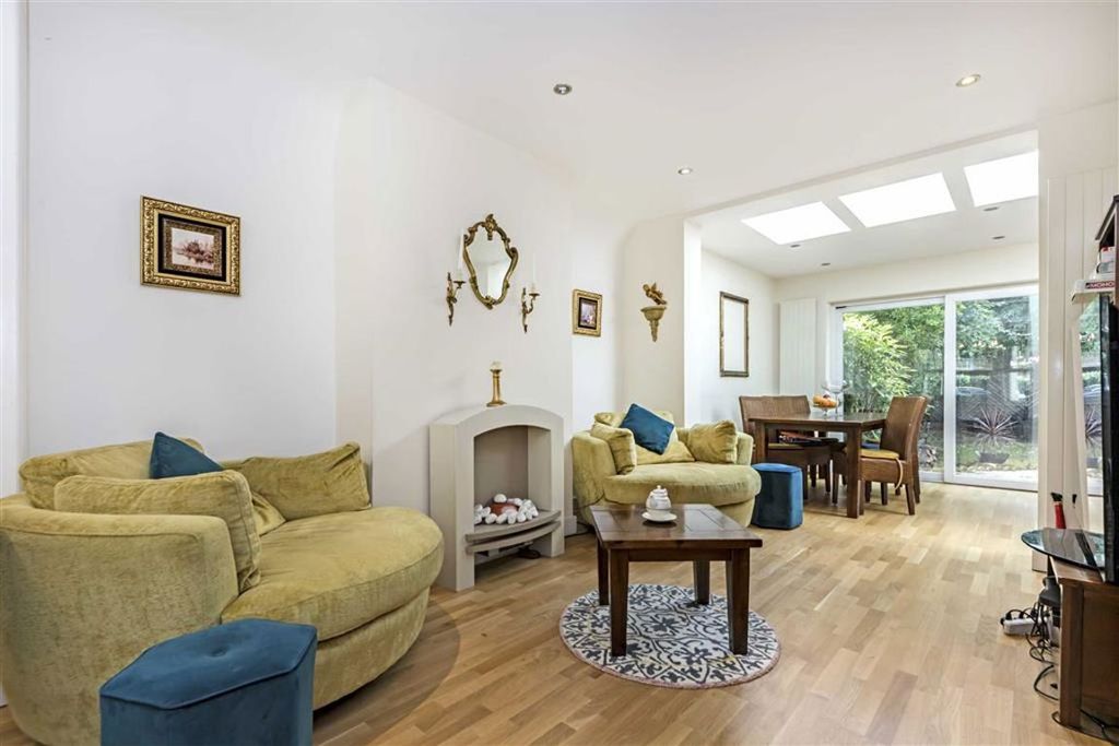 Property photo 3 of 8