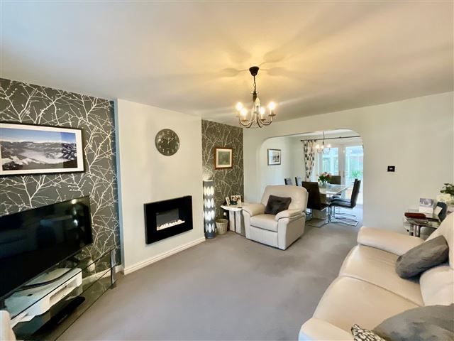 Property photo 2 of 21 Lounge