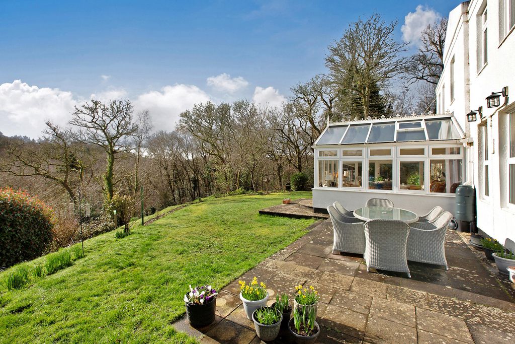 Property photo 3 of 24 Image