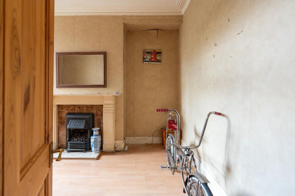 Property photo 2 of 24 Olh07869-Hdr.Jpg