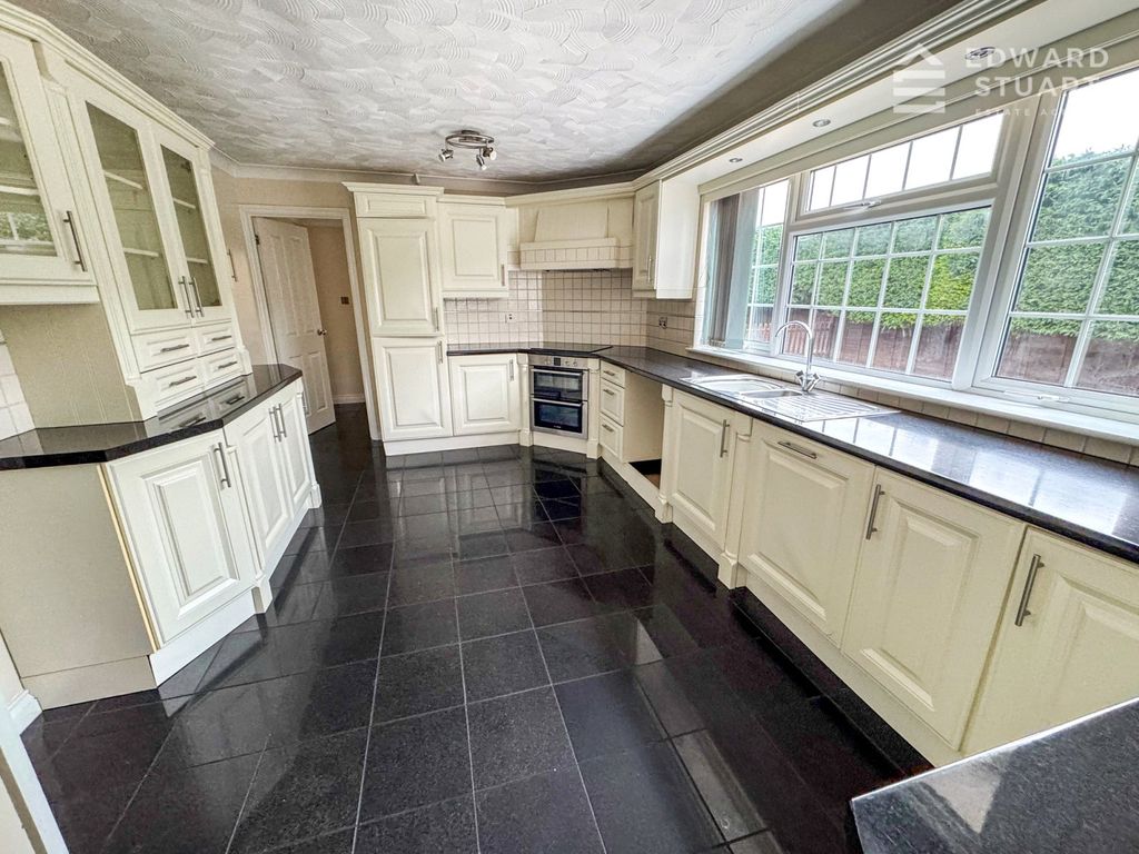 Property photo 3 of 14 Picture No. 05