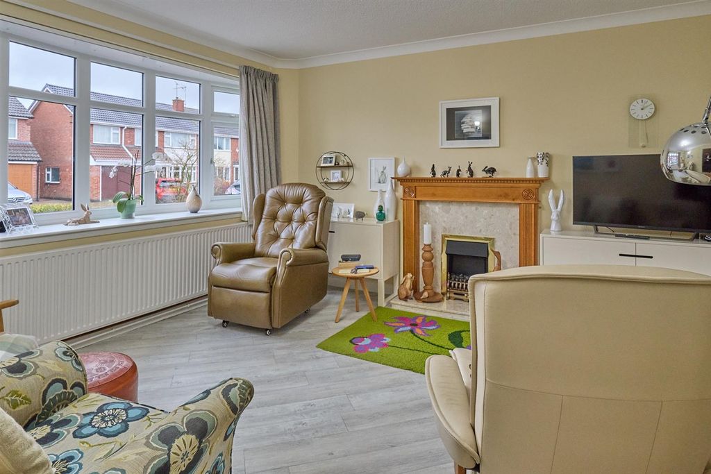 Property photo 3 of 22