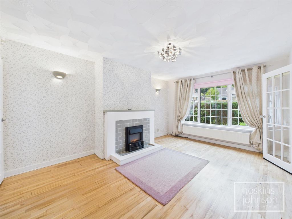 Property photo 2 of 34 Lounge