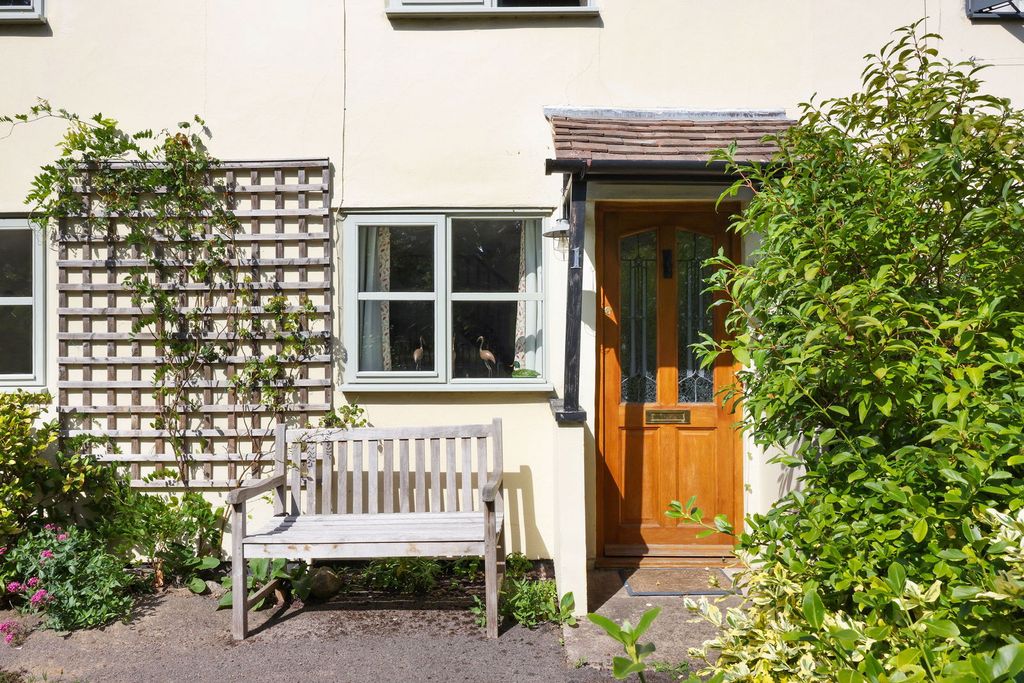 Property photo 3 of 21