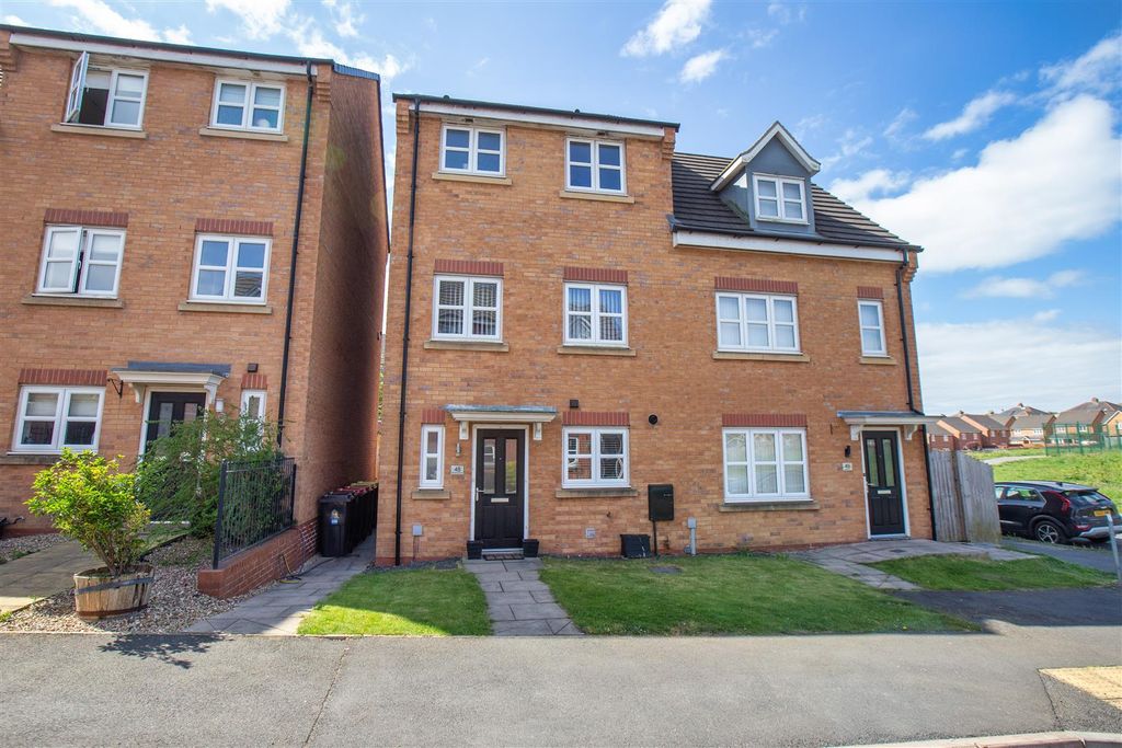 Property photo 1 of 22