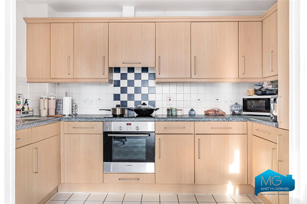 Property photo 3 of 18 Picture No. 20