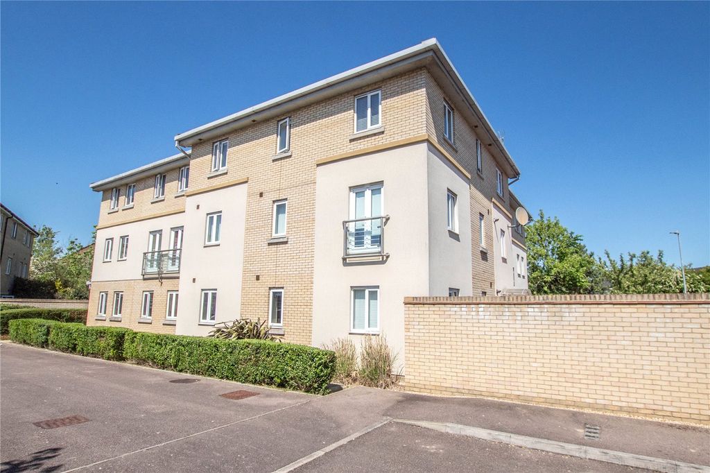 Property photo 1 of 9 Apartment Block